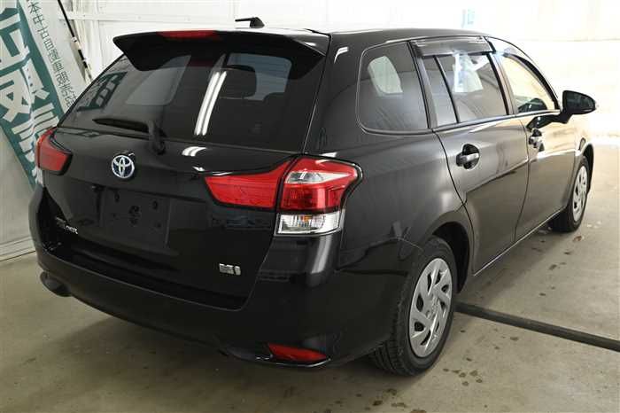 2021 Toyota Corolla Fielder 6AA-NKE165G (UW-6a0e682bbc960)[1]