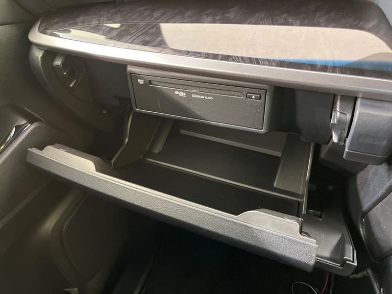 2020 Toyota Alphard 3BA-AGH30W (UW-69f6bb9ee52b0)[24]