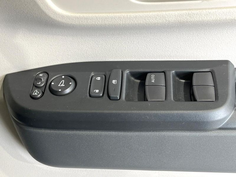 2024 Honda N-BOX 6BA-JF6 (UW-69f6bc3b2f642)[15]