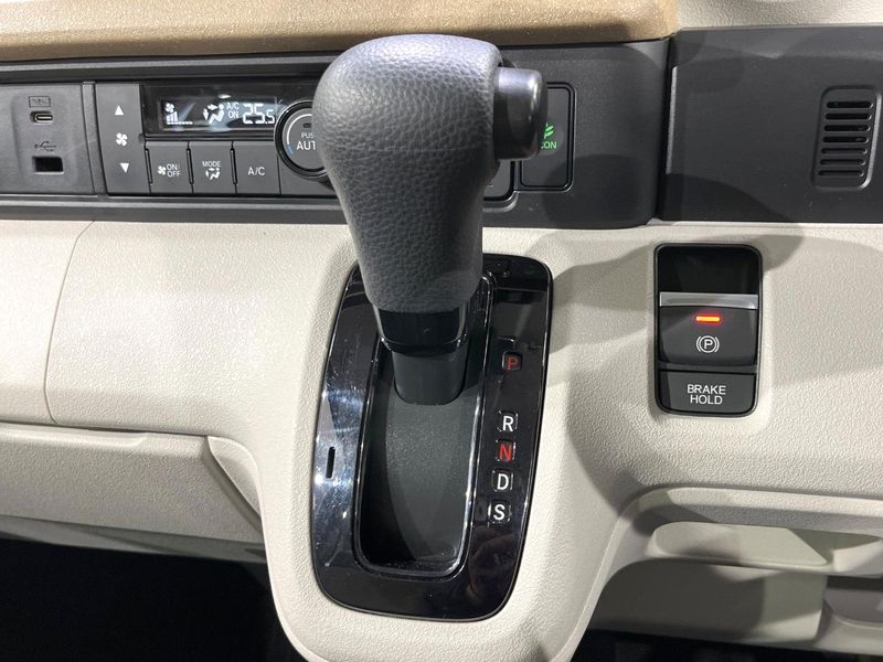 2024 Honda N-BOX 6BA-JF6 (UW-69f6bc3b2f642)[25]
