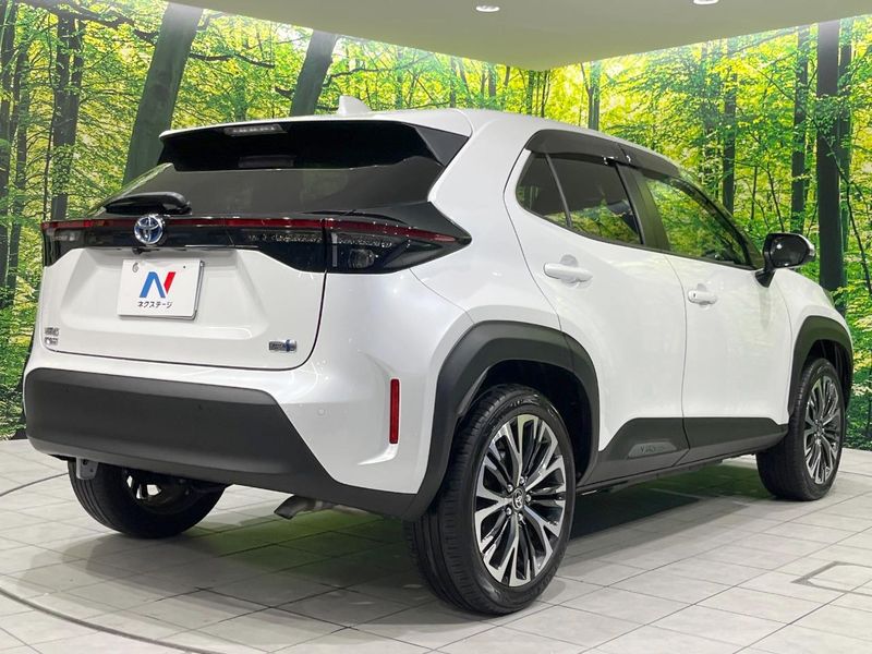 2023 Toyota Yaris Cross 6AA-MXPJ10 (UW-69f80dc2247db)[14]