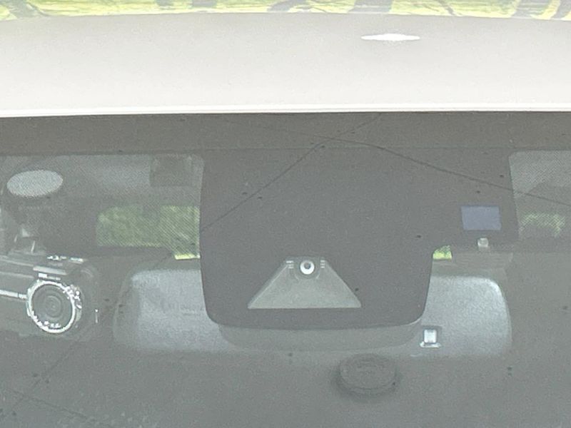 2017 Toyota Prius DAA-ZVW50 (UW-69f80e286c9ed)[13]