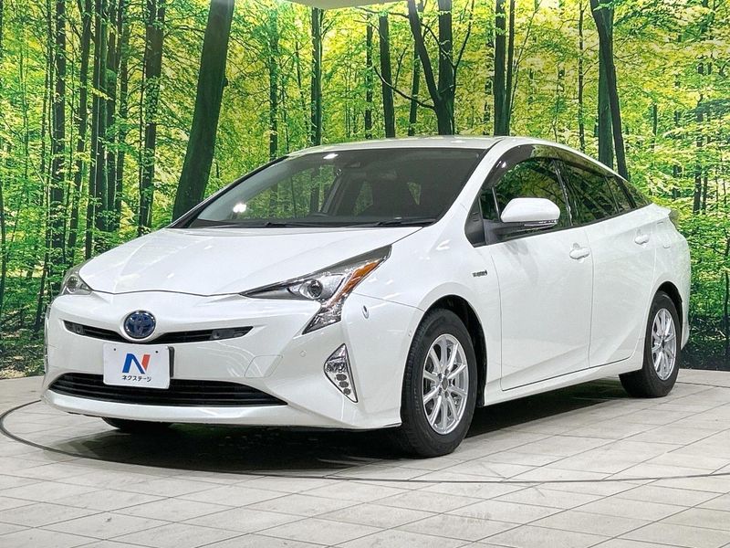 2017 Toyota Prius DAA-ZVW50 (UW-69f80e286c9ed)[5]