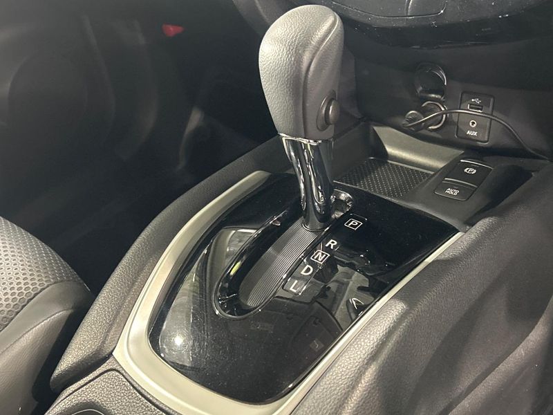 2018 Nissan X-Trail DAA-HNT32 (UW-69f95e3b3347b)[24]