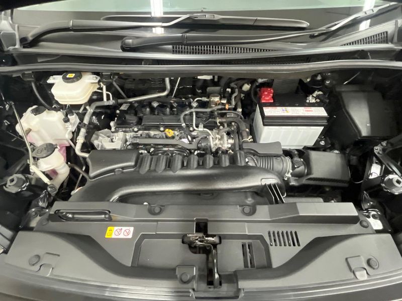 2022 Toyota Voxy 6BA-MZRA90W (UW-69f95eaee13e6)[9]