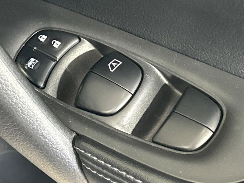 2018 Nissan X-Trail DBA-NT32 (UW-69f95ebdc746e)[26]