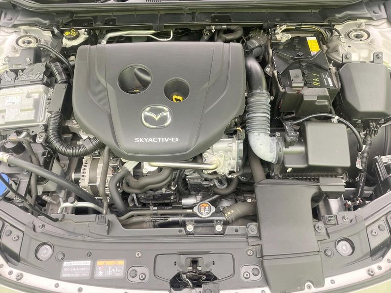 2022 Mazda Mazda 3 Fastback 3DA-BP8P (UW-69faaf414f7b8)[4]