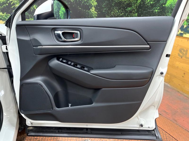 2024 Honda Vezel 6AA-RV5 (UW-69faafd94839e)[18]