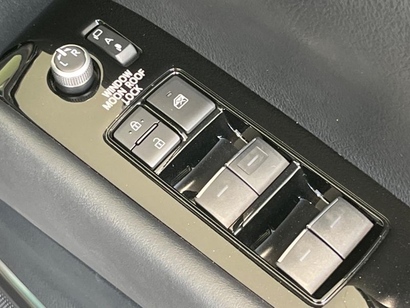 2022 Toyota Alphard 3BA-AGH30W (UW-69fd52362db22)[29]