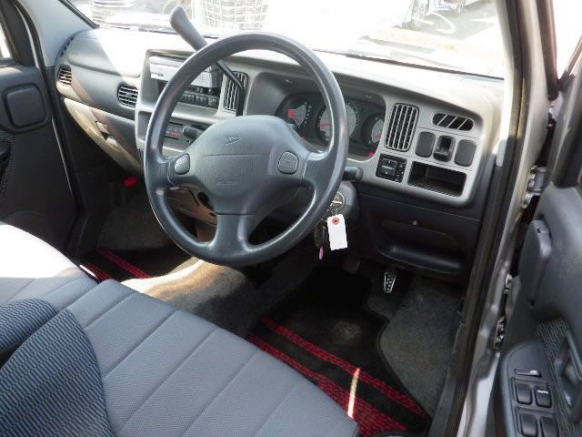 1999 Daihatsu Atrai S220G (UW-6a1913b1893d6)[10]