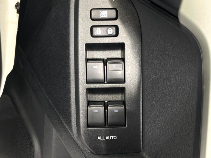 2017 Toyota Land Cruiser Prado CBA-TRJ150W (UW-69fea492d5515)[26]
