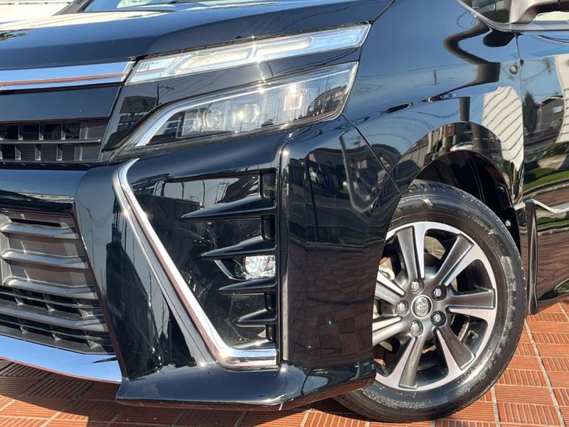 2017 Toyota Voxy DBA-ZRR80W (UW-6a01476c1ec0b)[7]