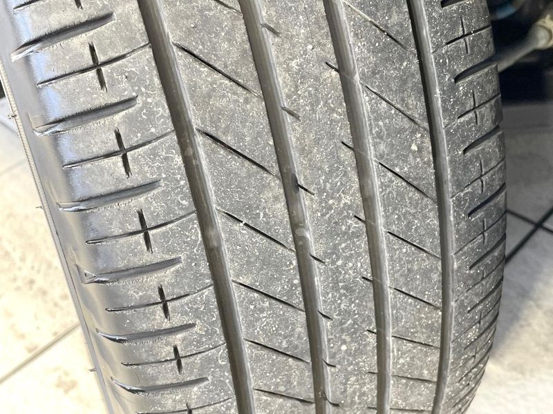 2023 Toyota Voxy 6BA-MZRA90W (UW-6a02992696e42)[10]
