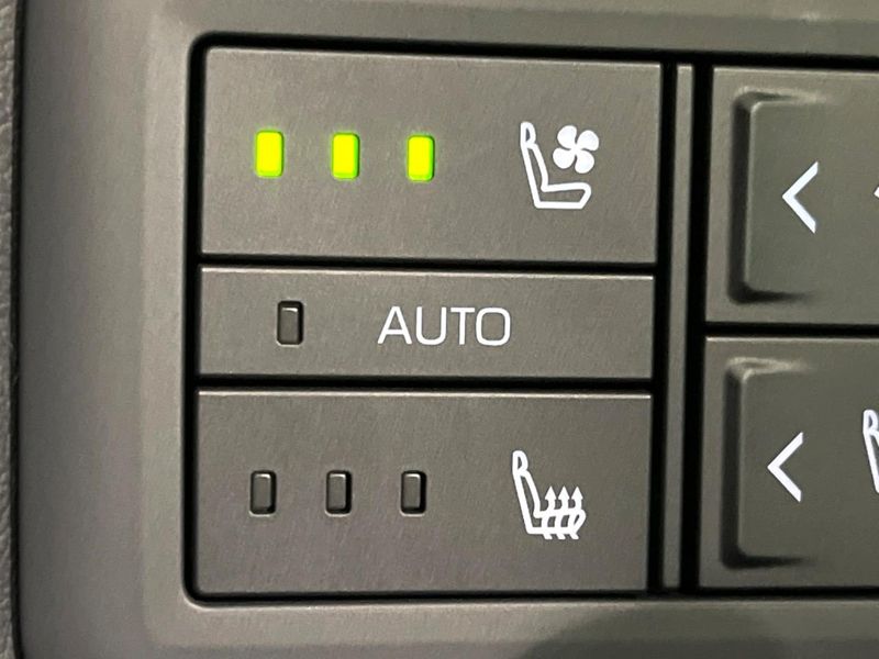 2026 Toyota Alphard Hybrid 6AA-AAHH40W (UW-6a053b6612c2b)[21]