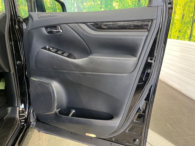 2022 Toyota Alphard 3BA-AGH30W (UW-6a053b6f41d52)[17]