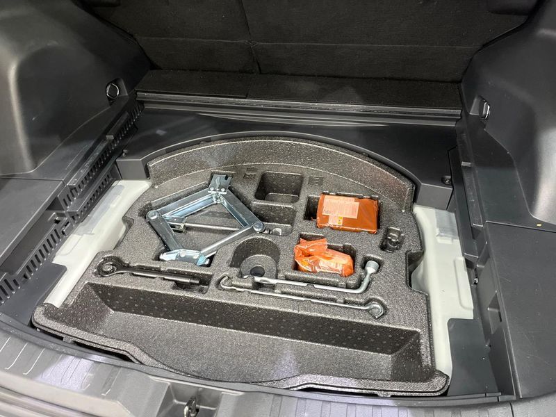 2020 Toyota RAV4 6BA-MXAA54 (UW-6a053c30d37c0)[19]