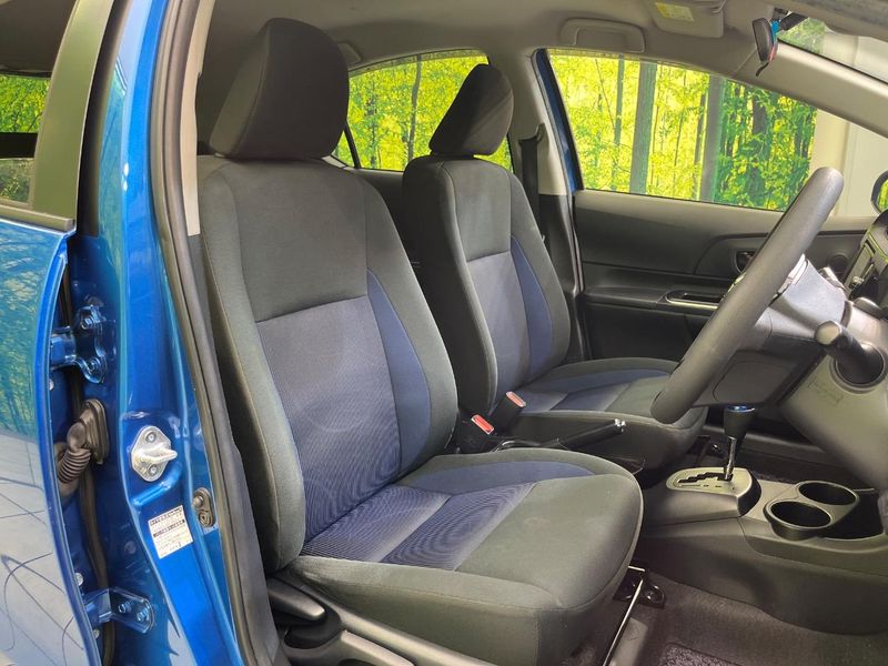 2017 Toyota Aqua DAA-NHP10 (UW-6a053c495618a)[24]