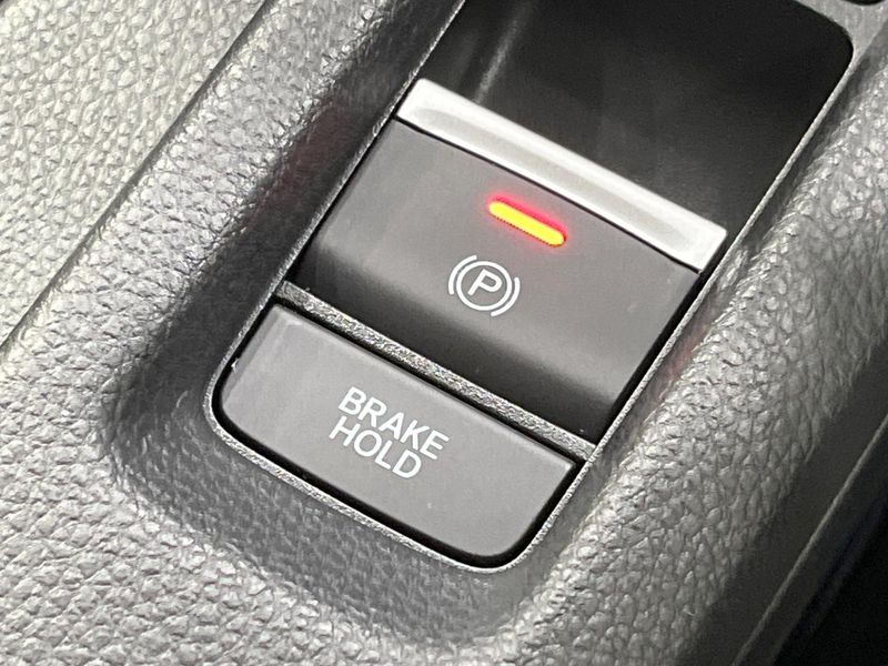 2023 Honda Vezel 6AA-RV5 (UW-6a053c581536c)[12]