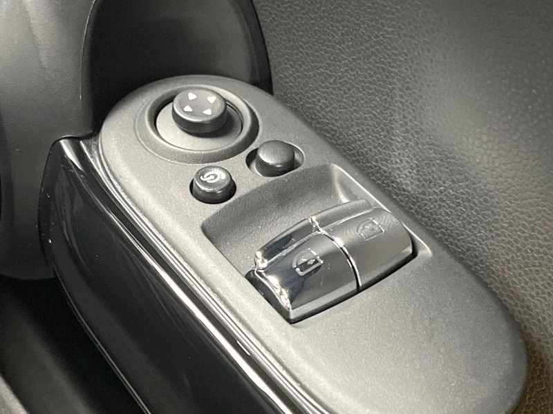 2020 Rover Mini 3BA-XRJCWMW (UW-6a053c76a6f27)[20]