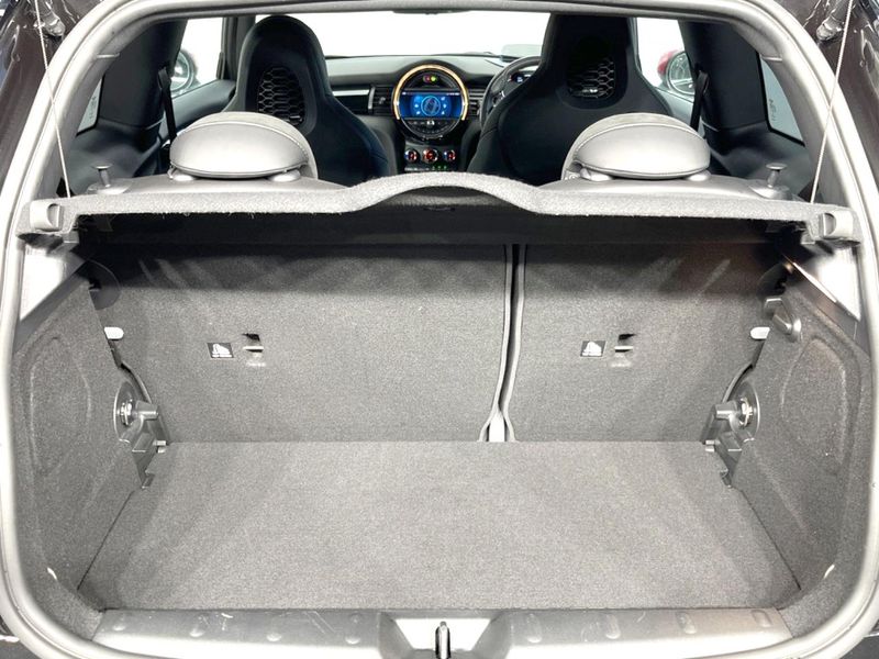 2020 Rover Mini 3BA-XRJCWMW (UW-6a053c76a6f27)[14]