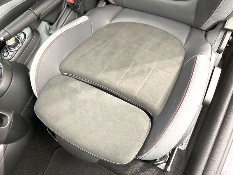 2020 Rover Mini 3BA-XRJCWMW (UW-6a053c76a6f27)[12]