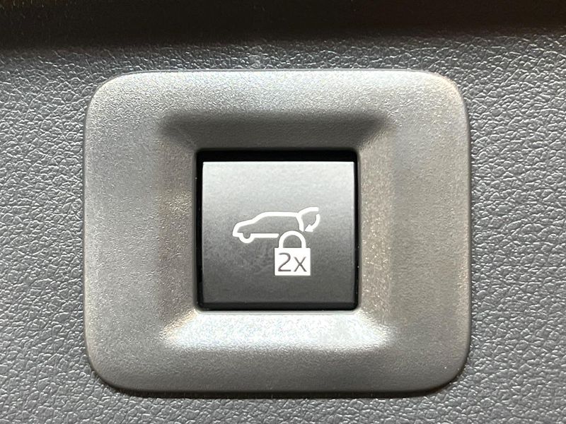 2025 Toyota Alphard 3BA-AGH40W (UW-6a068d3994bf9)[24]