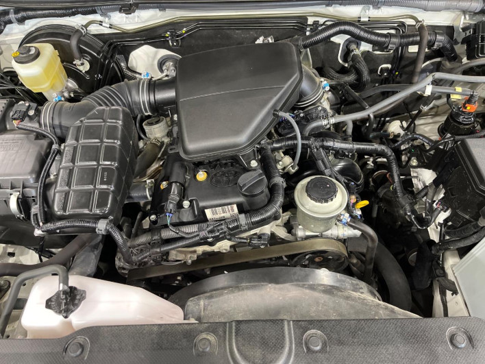 2018 Toyota Land Cruiser Prado CBA-TRJ150W (UW-6a068e6d1dc0c)[4]