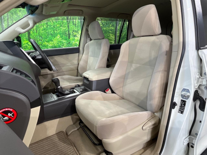 2018 Toyota Land Cruiser Prado CBA-TRJ150W (UW-6a068e6d1dc0c)[27]