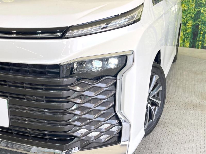 2025 Toyota Voxy 6AA-ZWR90W (UW-6a068ea3b67e1)[14]