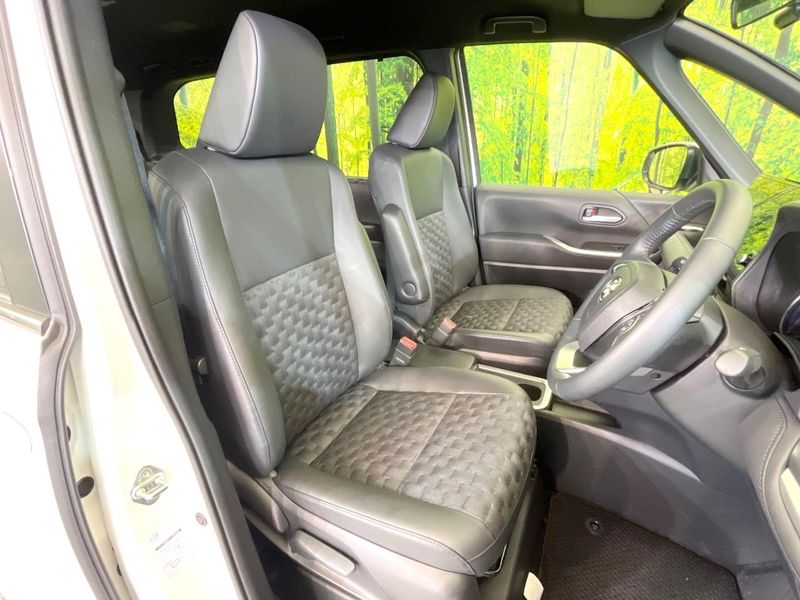 2025 Toyota Voxy 6AA-ZWR90W (UW-6a068ea3b67e1)[24]