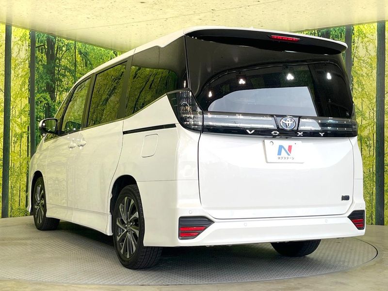 2025 Toyota Voxy 6AA-ZWR90W (UW-6a068ea3b67e1)[17]