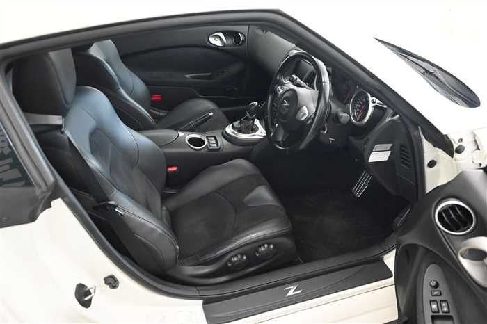 2009 Nissan Fairlady Z CBA-Z34 (UW-6a0e682de7b13)[7]