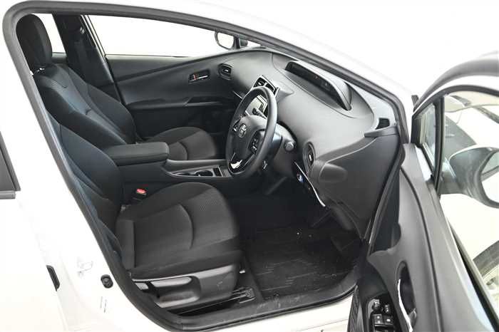 2021 Toyota Prius ZVW51 (UW-6a0e682e52b3f)[6]