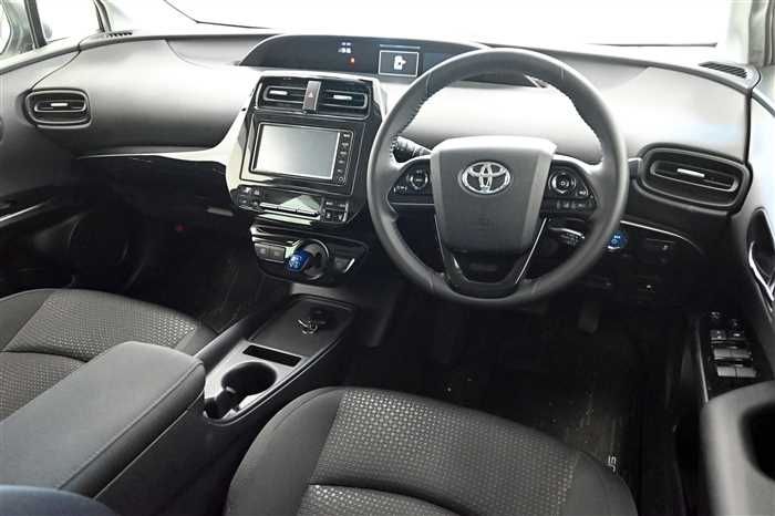 2021 Toyota Prius ZVW51 (UW-6a0e682e52b3f)[8]