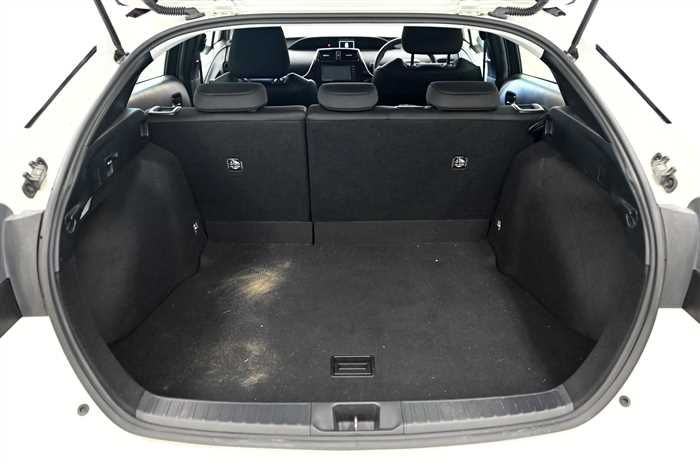 2021 Toyota Prius ZVW51 (UW-6a0e682e52b3f)[9]