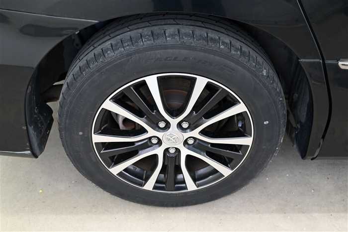 2014 Toyota Estima AHR20W (UW-6a0e682f7bc4d)[5]
