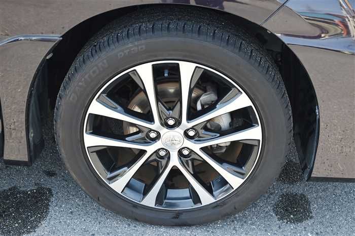 2014 Toyota Estima ACR50W (UW-6a0e6830f3556)[9]