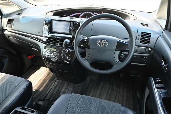 2014 Toyota Estima ACR50W (UW-6a0e6830f3556)[15]