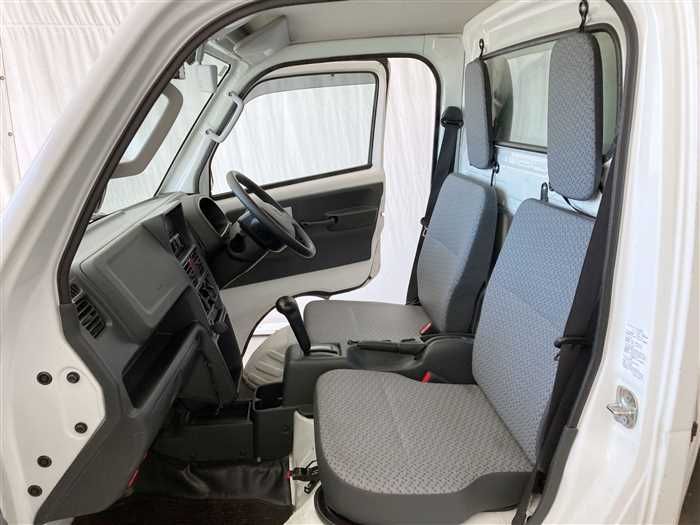 2022 Suzuki Carry Truck DA16T (UW-6a0e683f1a7a9)[13]