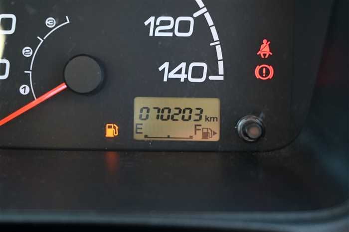 2011 Honda Acty Truck EBD-HA8 (UW-6a0e6842661b6)[25]