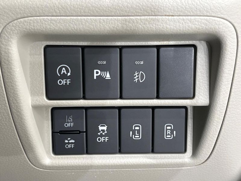 2023 Nissan NV100 Clipper Rio 3BA-DR17W (UW-6a0930cc155a8)[28]