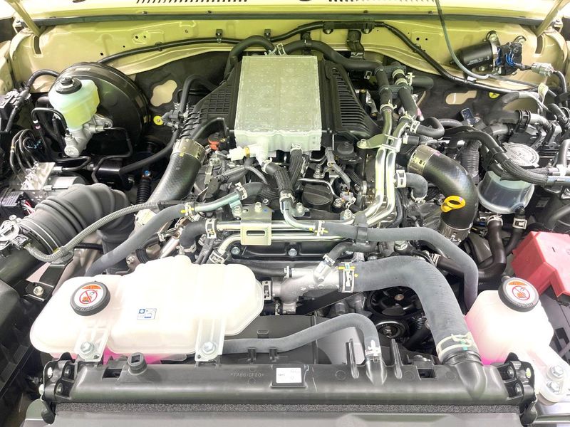 2025 Toyota Land Cruiser 70 3DA-GDJ76W (UW-6a0a81ecd477c)[14]
