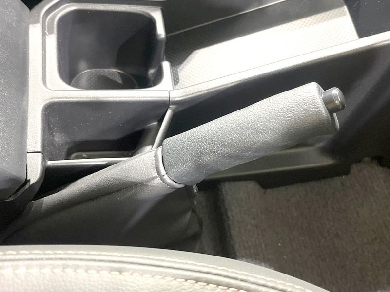 2025 Toyota Land Cruiser 70 3DA-GDJ76W (UW-6a0a81ecd477c)[28]