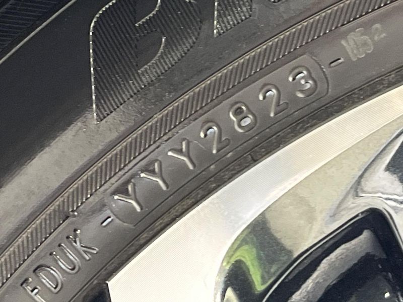 2023 Toyota Prius 6AA-MXWH65 (UW-6a0a82a981fd6)[11]