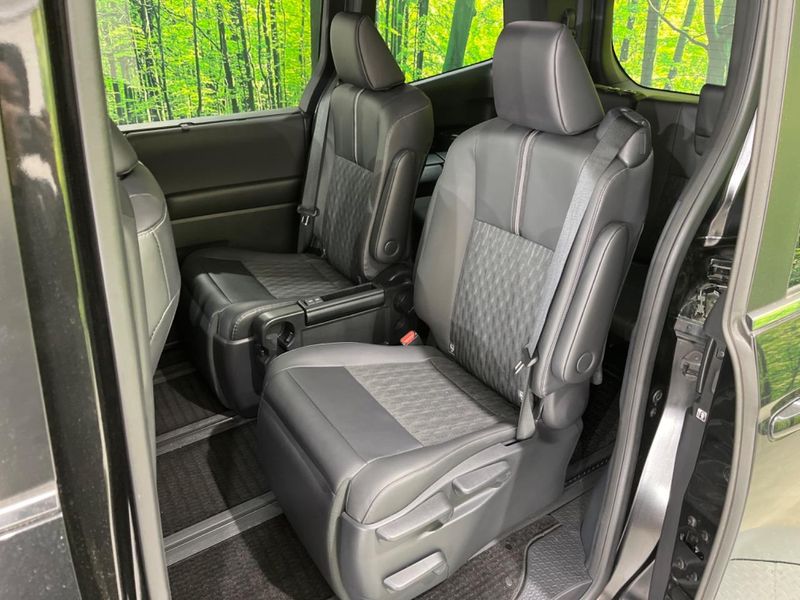 2024 Toyota Noah 6BA-MZRA90W (UW-6a0a82ace1d7d)[16]
