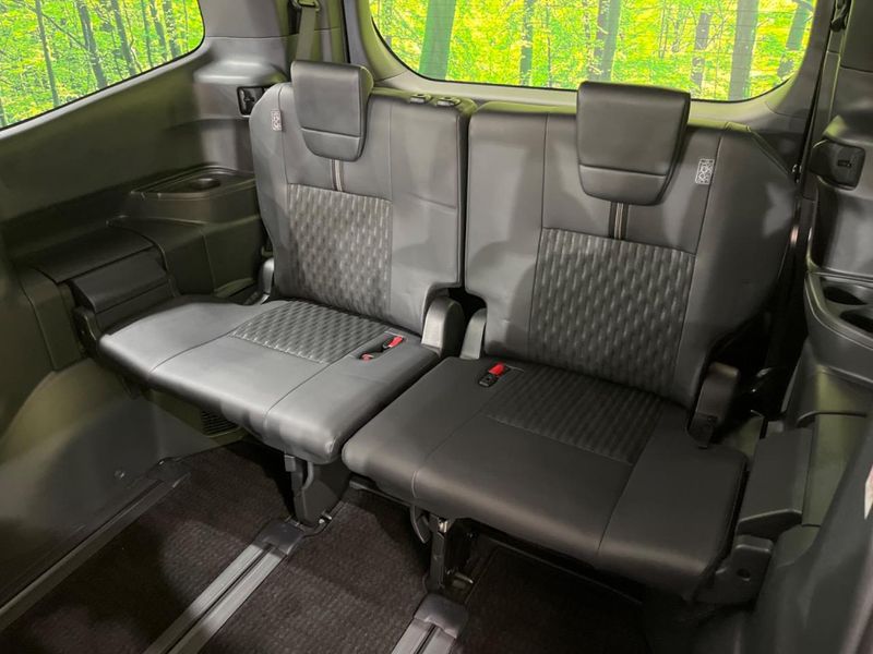 2024 Toyota Noah 6BA-MZRA90W (UW-6a0a82ace1d7d)[15]