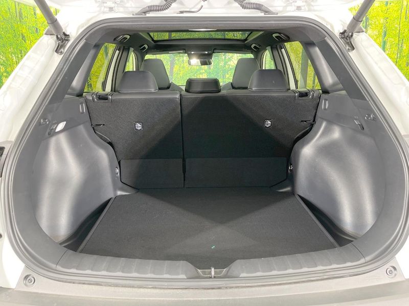 2025 Toyota Corolla Cross 6AA-ZVG13 (UW-6a0a82f50f2a9)[28]