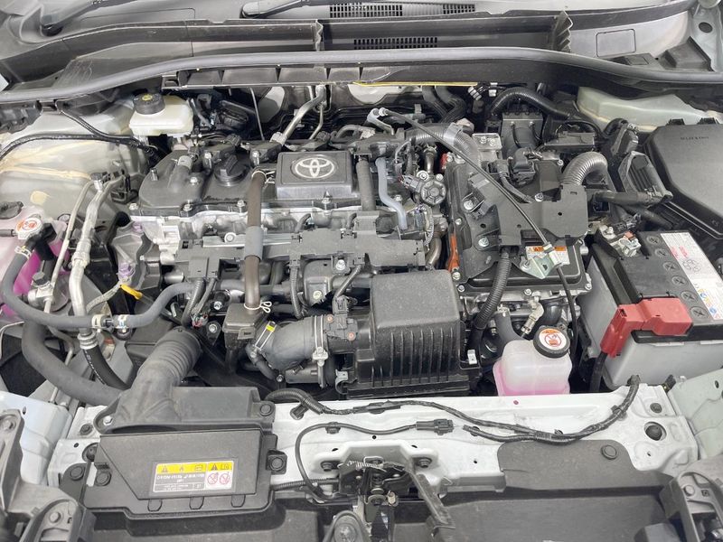 2025 Toyota Corolla Cross 6AA-ZVG13 (UW-6a0a82f50f2a9)[12]