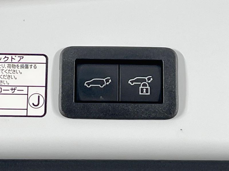 2025 Toyota Corolla Cross 6AA-ZVG13 (UW-6a0a82f50f2a9)[23]