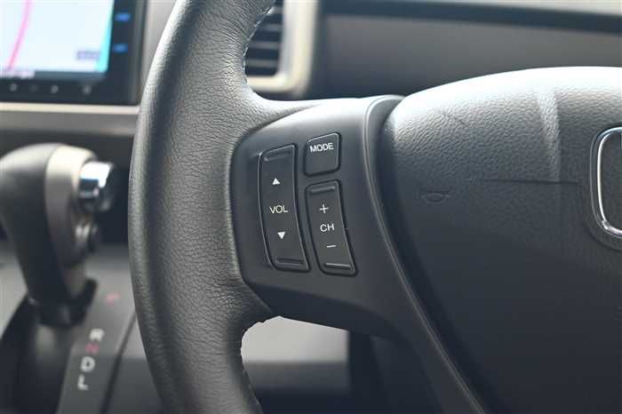 2014 Honda Freed Spike DBA-GB3 (UW-6a0e6822e7b8c)[15]